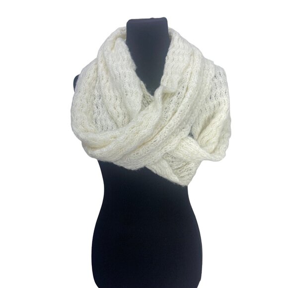 A.N.A‎ White Cream Color Cable Knit Infinity Wrap Scarf - Picture 1 of 6